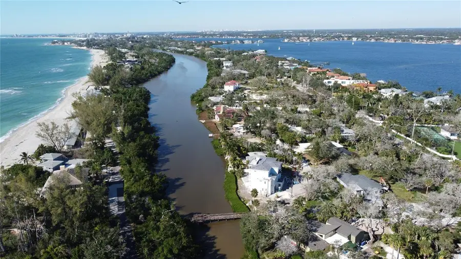 8534 Heron Lagoon Circle, Sarasota, FL 34242 - #2