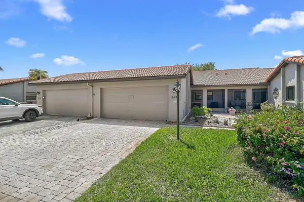 892 Country Club Circle #50, VENICE, FL 34293