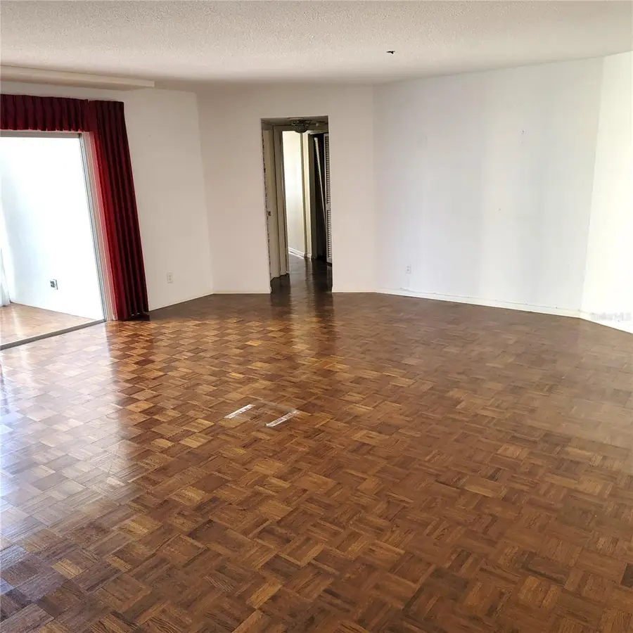 435 S Gulfstream Avenue #605, Sarasota, FL 34236 - #2