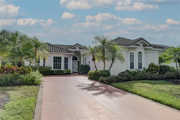 7825 Wilton Crescent Circle, UNIVERSITY PARK, FL 34201