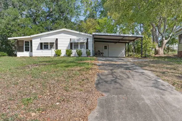 1763 W Schwartz Boulevard, LADY LAKE, FL 32159