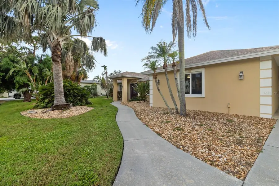 6454 Beechwood Avenue, Sarasota, FL 34231 - #2