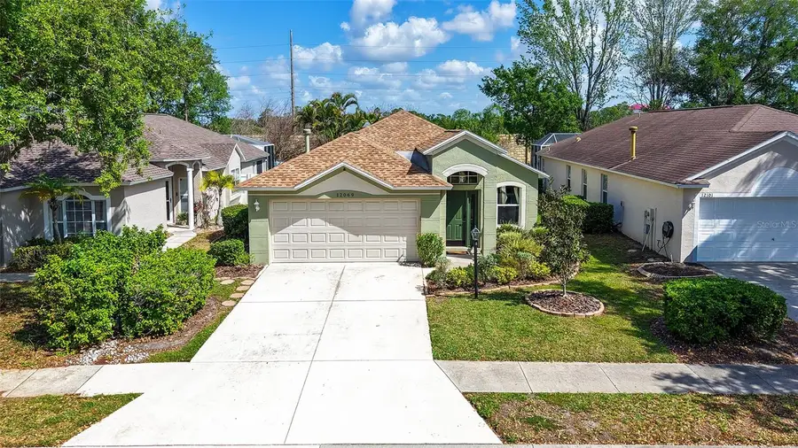 12069 Winding Woods Way, Lakewood Ranch, FL 34202 - #2