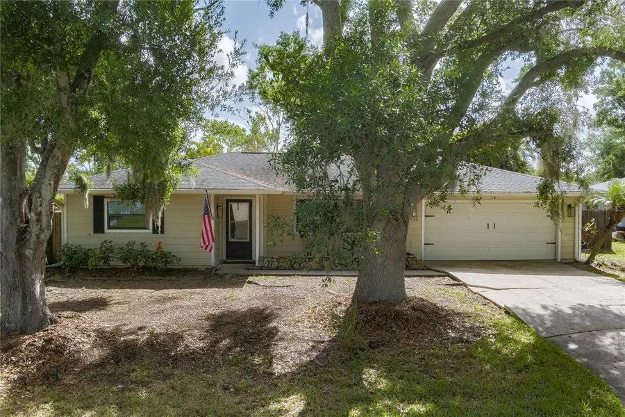 5012 Woodlawn Circle W, Palmetto, FL 34221 - #2