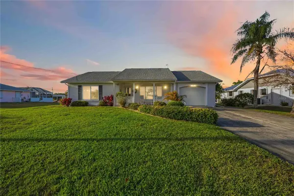 886 E 4th Street, ENGLEWOOD, FL 34223