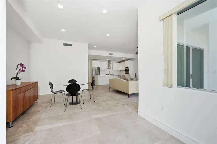 711 S Palm Avenue #302, Sarasota, FL 34236 - #3