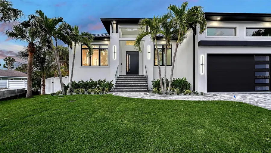 413 Island Circle, Sarasota, FL 34242 - #3