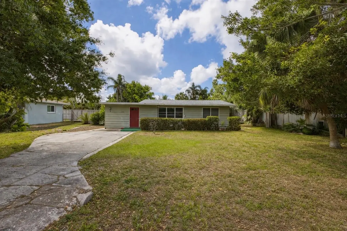 2204 Shawnee Street, Sarasota, FL 34231 - #1