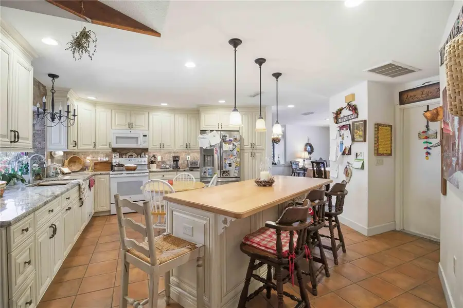 3951 Country View Drive, Sarasota, FL 34233 - #2