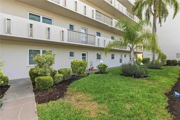 3680 Ironwood Circle #202L, BRADENTON, FL 34209