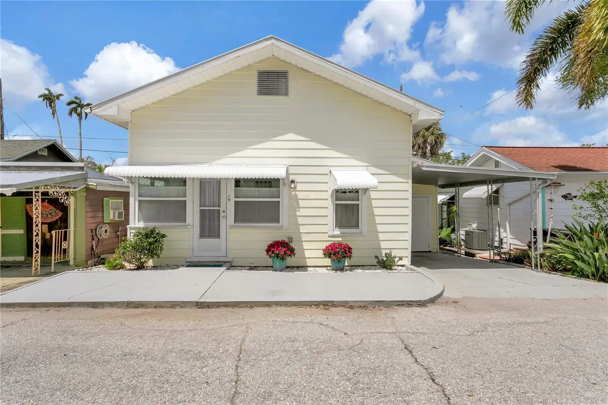 14 Braden Castle Drive, Bradenton, FL 34208 - #1
