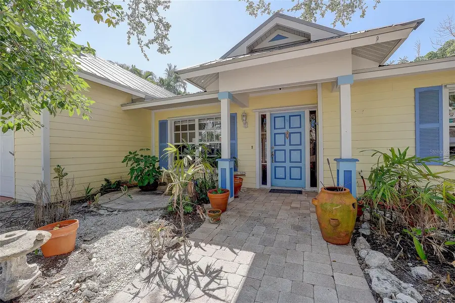 226 Ogden Street, Sarasota, FL 34242 - #3