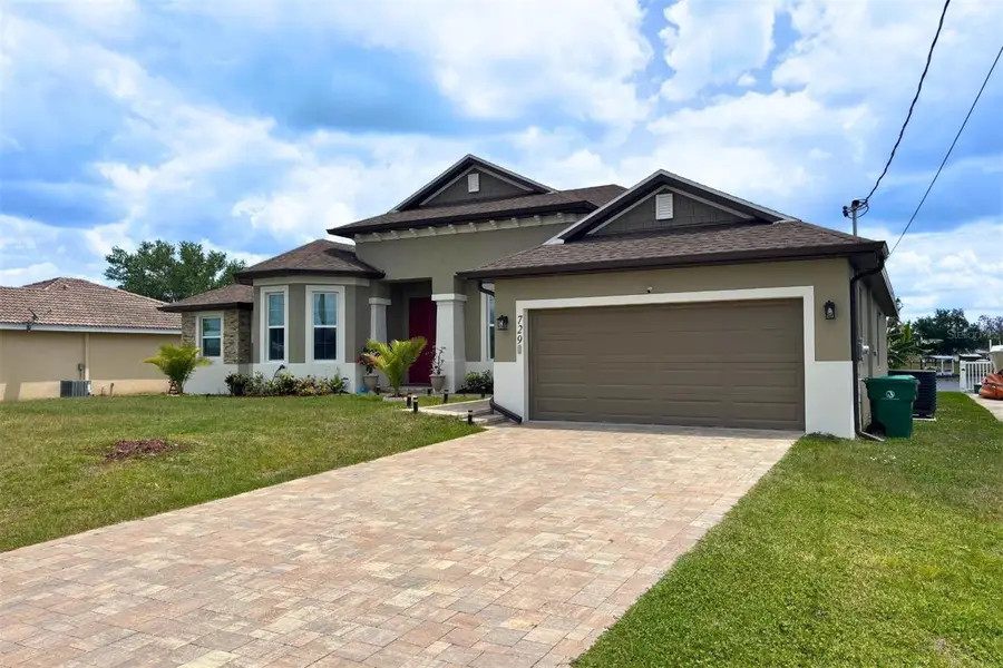 729 Crestview Circle Nw, Port Charlotte, FL 33948 - #3