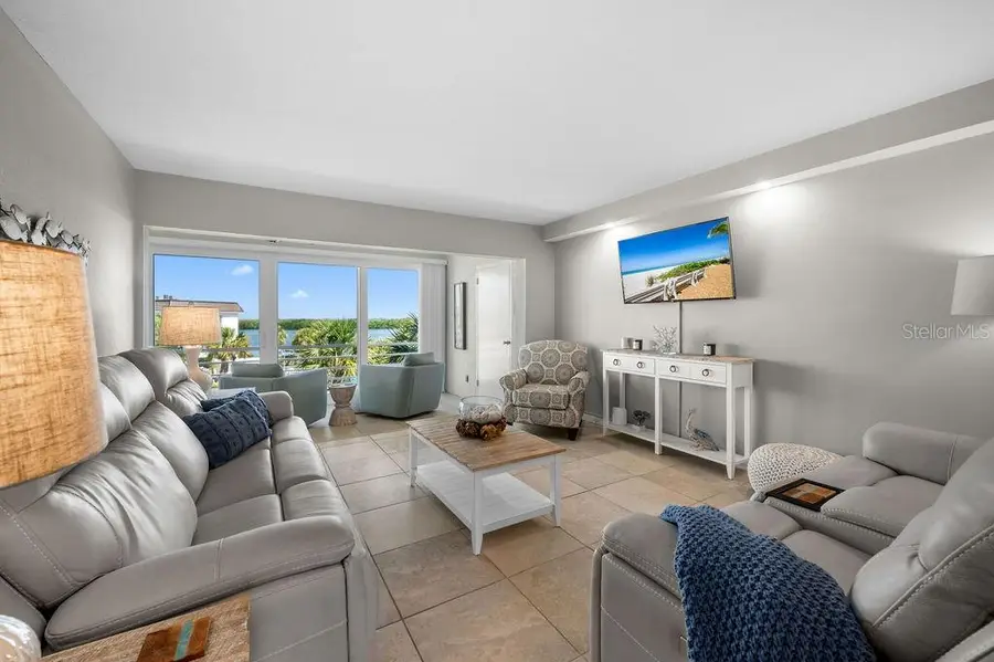 600 Sutton Place #B302, Longboat Key, FL 34228 - #3