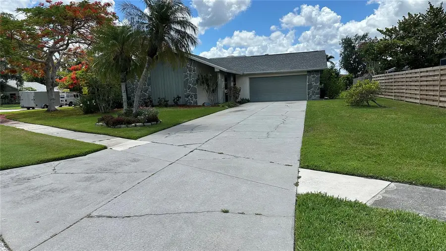 6508 Waterford Circle, Sarasota, FL 34238 - #2