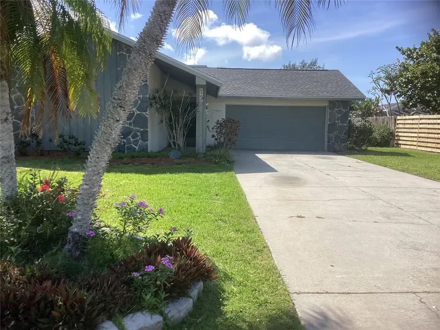 6508 Waterford Circle, Sarasota, FL 34238 - #3