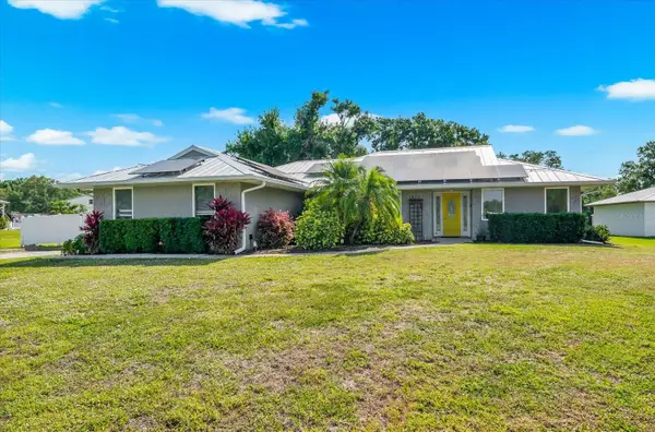 1821 Racimo Drive, SARASOTA, FL 34240