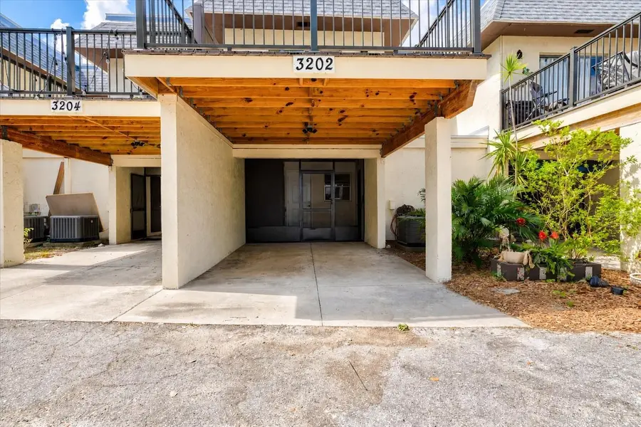 3202 Ramblewood Drive N, Sarasota, FL 34237 - #2
