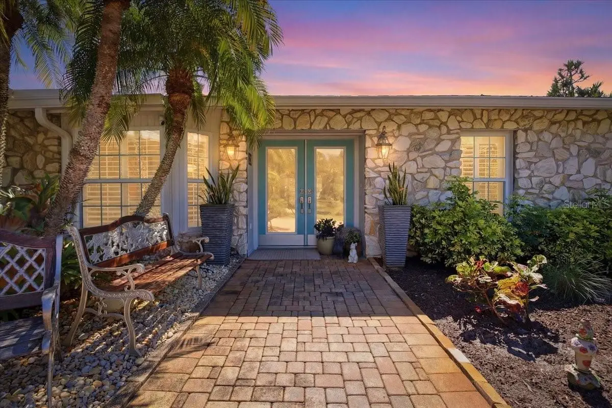 1231 Bayshore Drive, Englewood, FL 34223 - #1