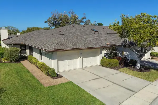 7374 Royal Birkdale Drive #15D, SARASOTA, FL 34238