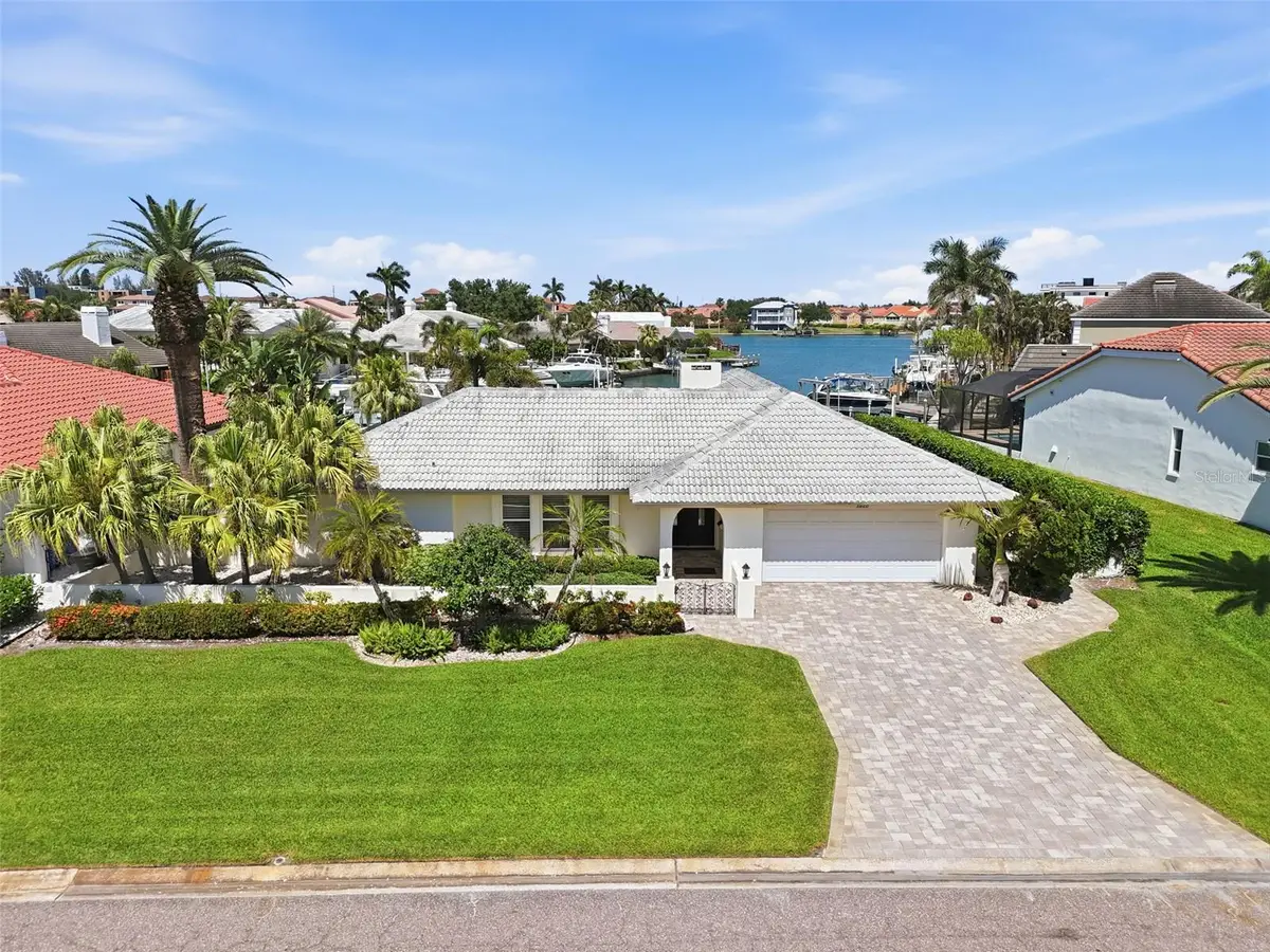 5860 Leeland Street S, Saint Petersburg, FL 33715 - #1