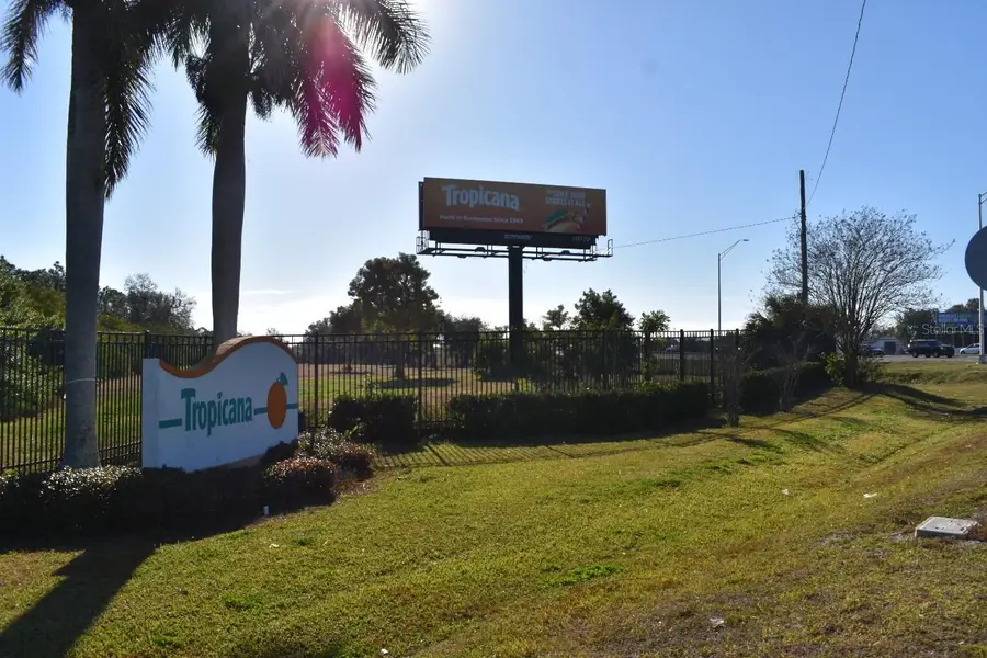 2115 9th Street E, Bradenton, FL 34208 - #2