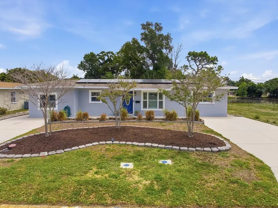 6901 17th Lane N, Saint Petersburg, FL 33702 - #2
