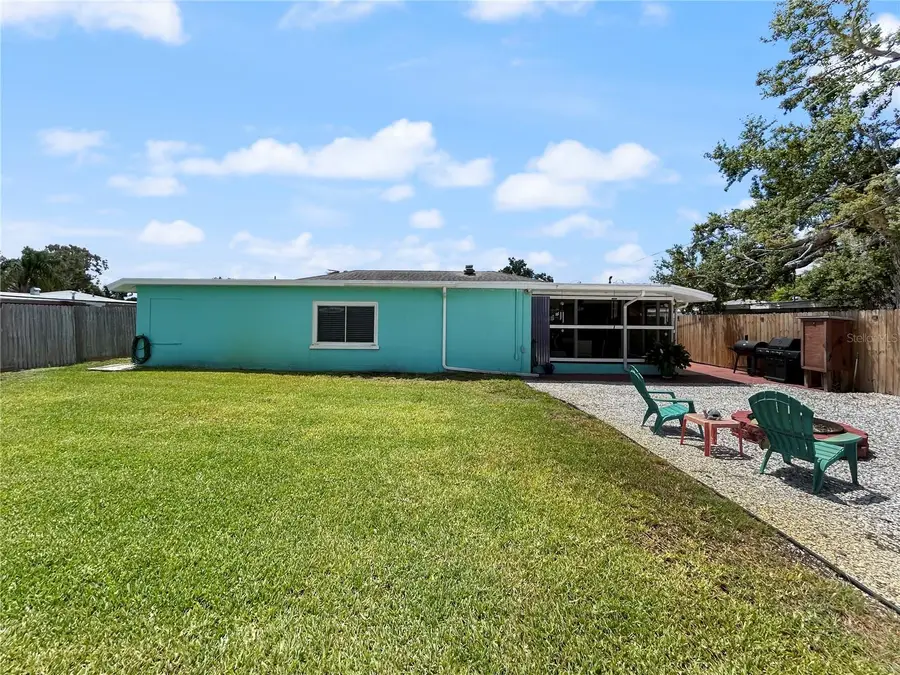 2307 Emory Avenue, Bradenton, FL 34207 - #3
