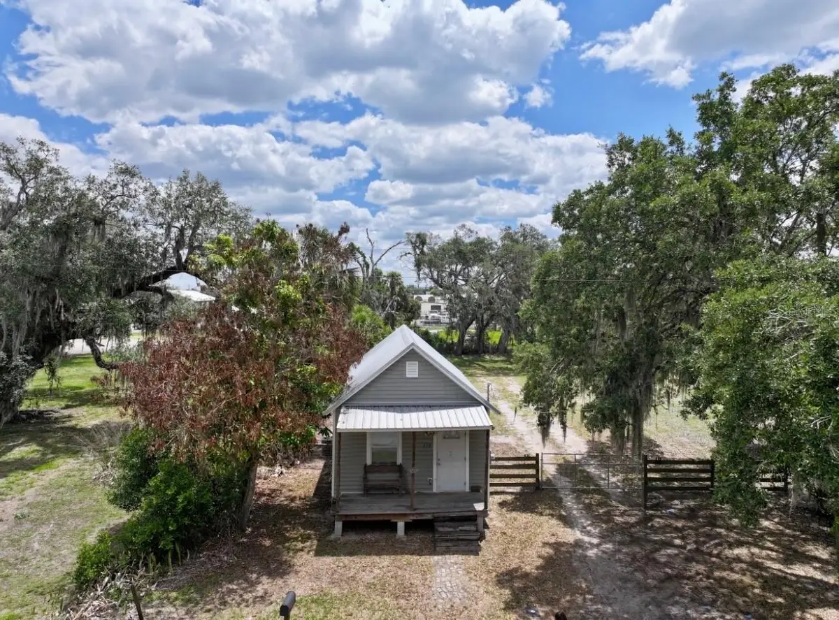 117 S Manatee Avenue, Arcadia, FL 34266 - #1