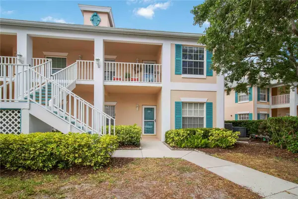 4211 Caddie Drive E #204, BRADENTON, FL 34203