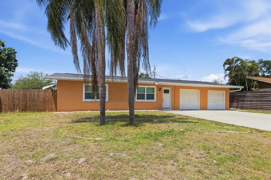 5608 Murdock Avenue, Sarasota, FL 34231 - #3