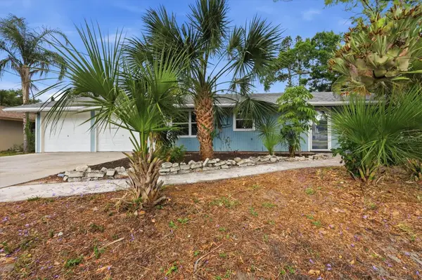 902 37th Street W, BRADENTON, FL 34205