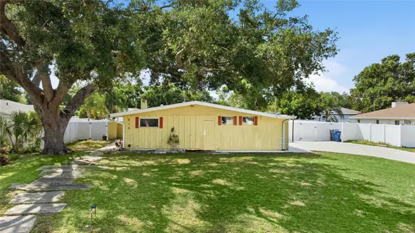 616 Saint Andrews Drive, SARASOTA, FL 34243