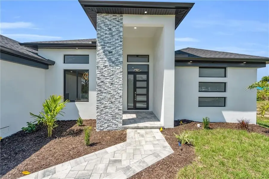 9402 Arrid Circle, Port Charlotte, FL 33981 - #2