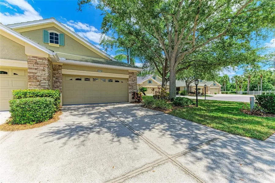 5047 Lakescene Place, Sarasota, FL 34243 - #3