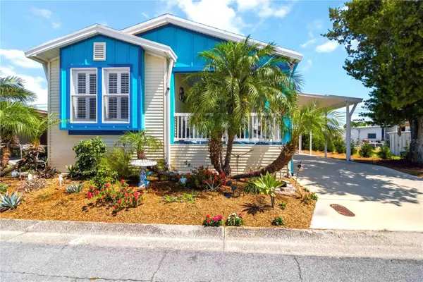 915 50th Avenue W, BRADENTON, FL 34207