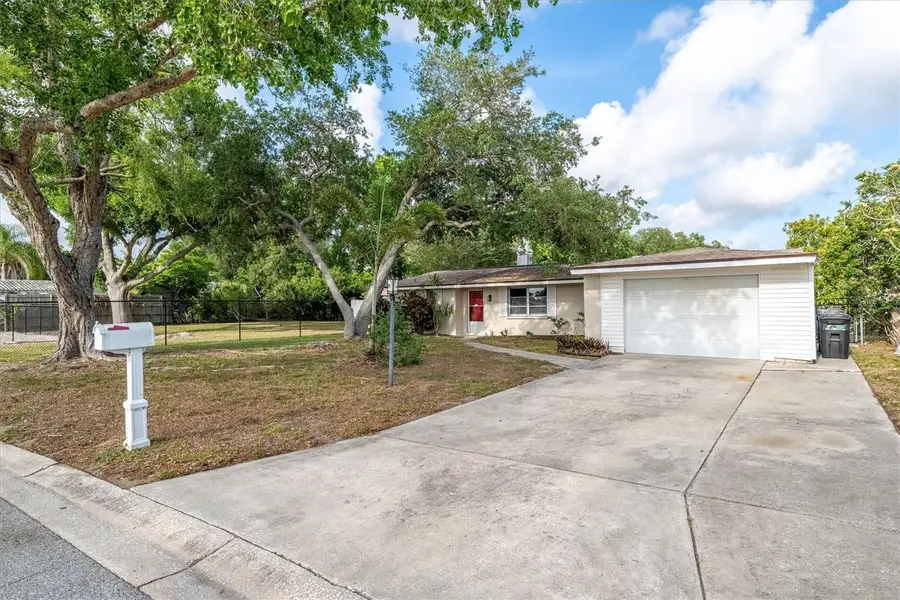 7464 Cass Circle, Sarasota, FL 34231 - #2
