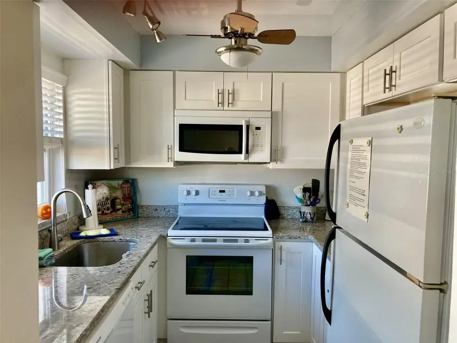 304 47th Avenue Drive W #307, Bradenton, FL 34207 - #3