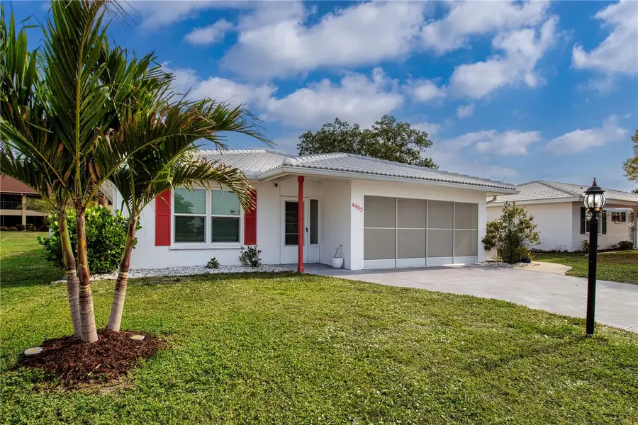 4405 Lakewood Avenue, Bradenton, FL 34208 - #3