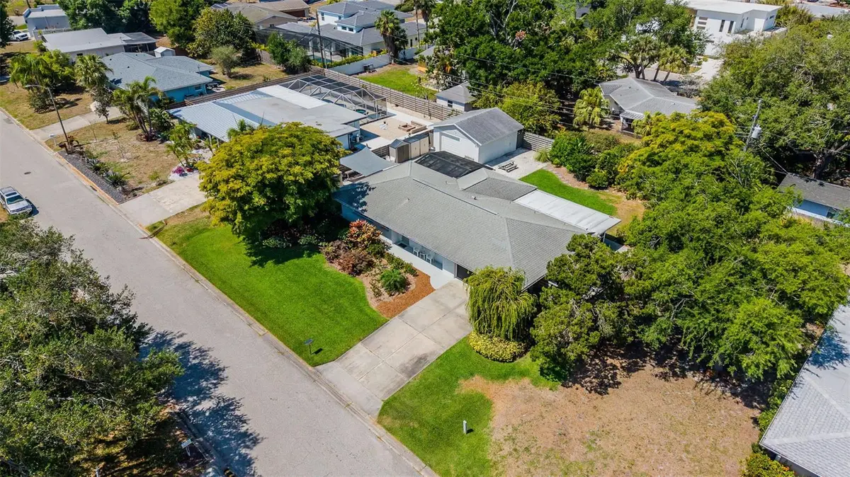 2747 Jefferson Circle, Sarasota, FL 34239 - #1