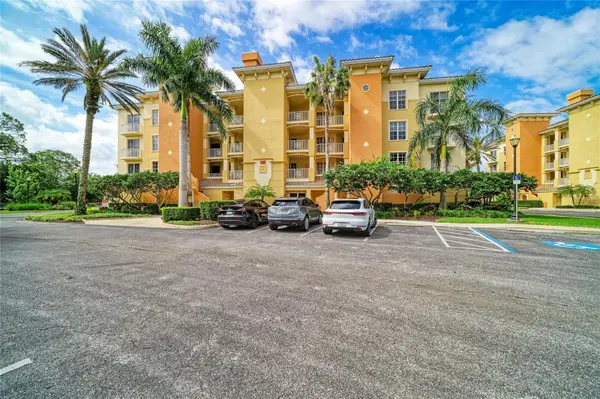 6482 Watercrest Way #404, LAKEWOOD RANCH, FL 34202