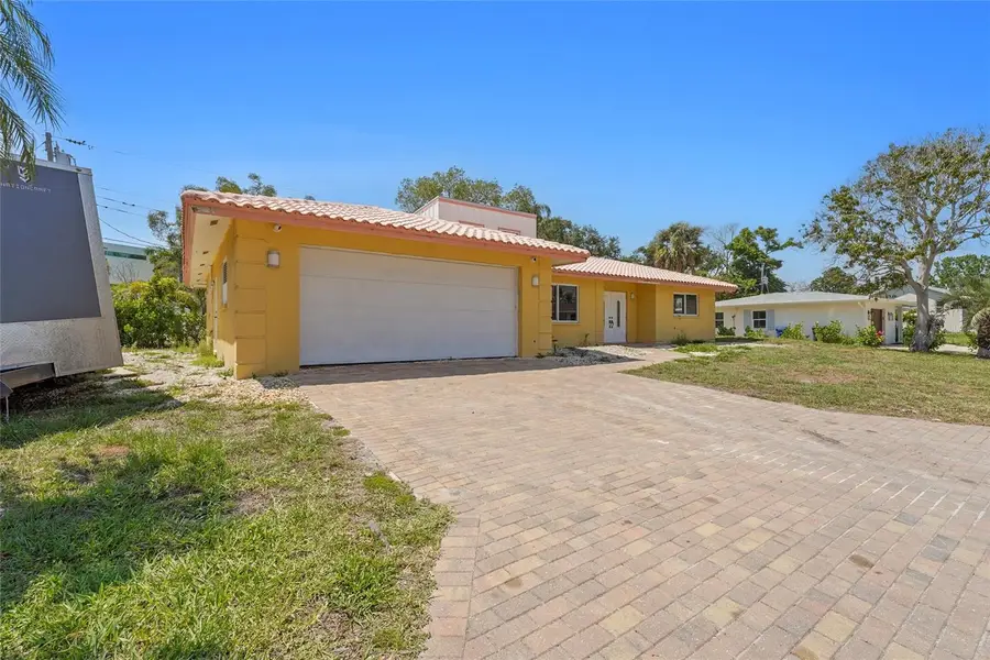 1613 Idle Lane, Sarasota, FL 34231 - #3