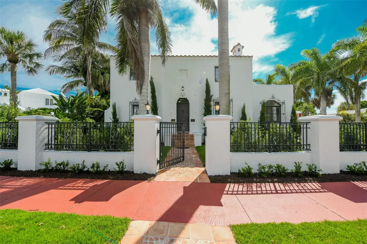 76 S Washington Drive, Sarasota, FL 34236 - #1
