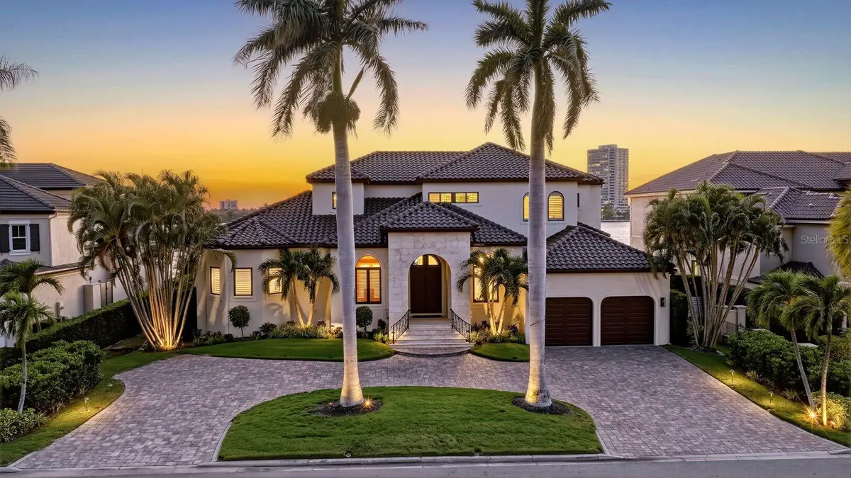 344 W Royal Flamingo Drive, Sarasota, FL 34236 - #1