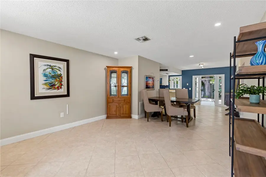 2576 Huntington Avenue, Sarasota, FL 34232 - #3