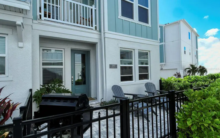 2300 Lindstrom Street, Sarasota, FL 34237 - #3