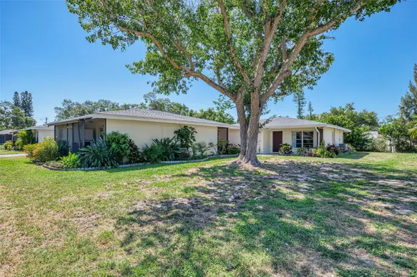 3360 Ramblewood Drive S, SARASOTA, FL 34237