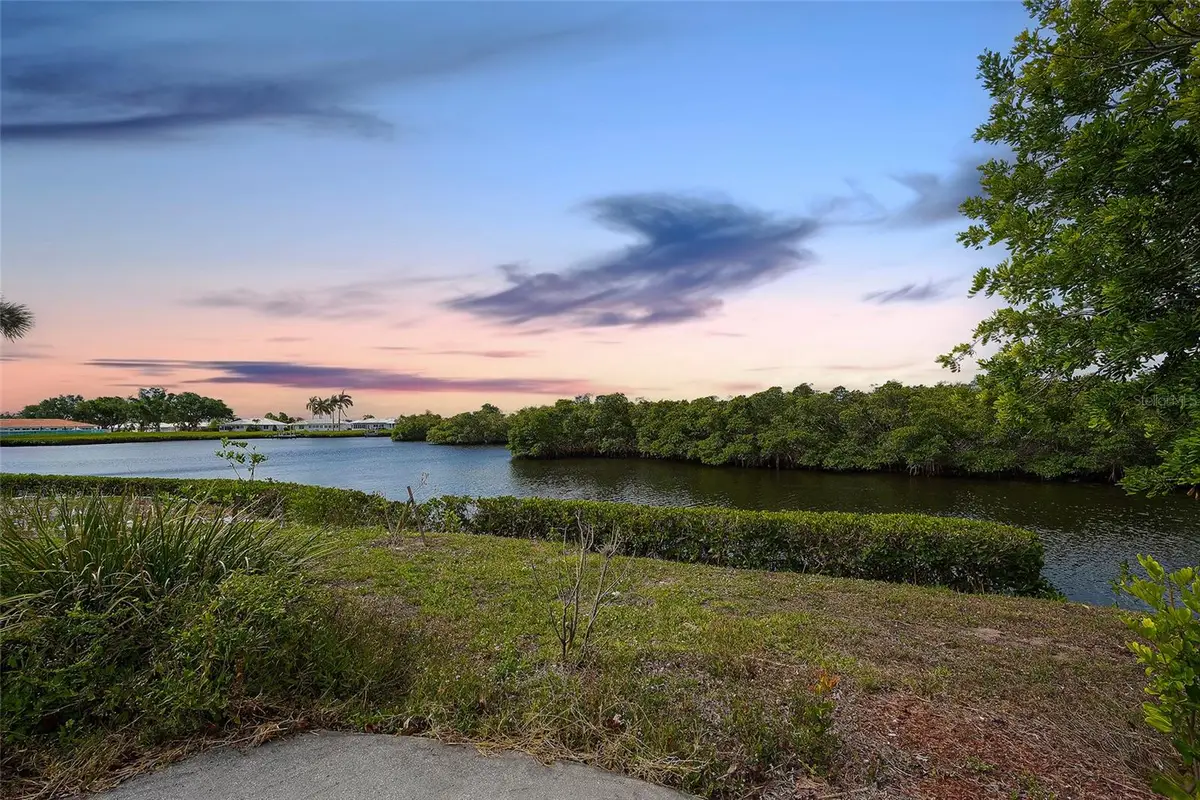 3810 Joyce Drive, Bradenton, FL 34208 - #1