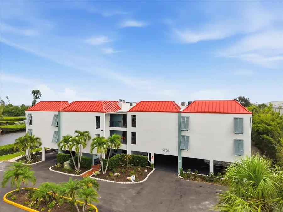 3705 E Bay Drive #117, Holmes Beach, FL 34217 - #2