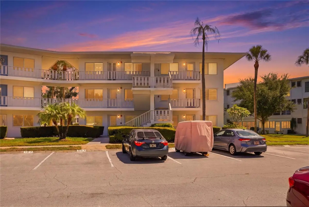 11201 80th Avenue N #302, Seminole, FL 33772 - #1